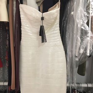 Brand New! Herve Leger XS ivory strapless dress